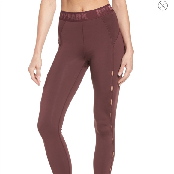 IVY PARK Pants - Ivy Park Y Keyhole Ankle Leggings